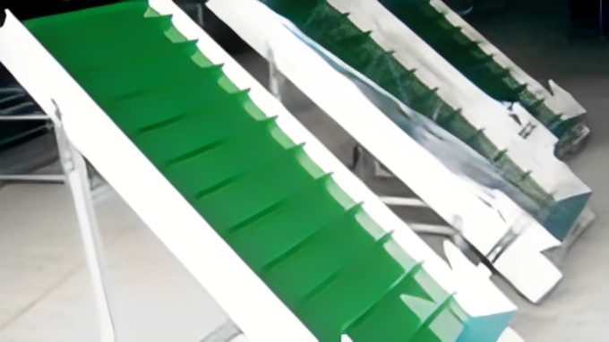 皮帶輸送機與滾筒輸送機的區(qū)別